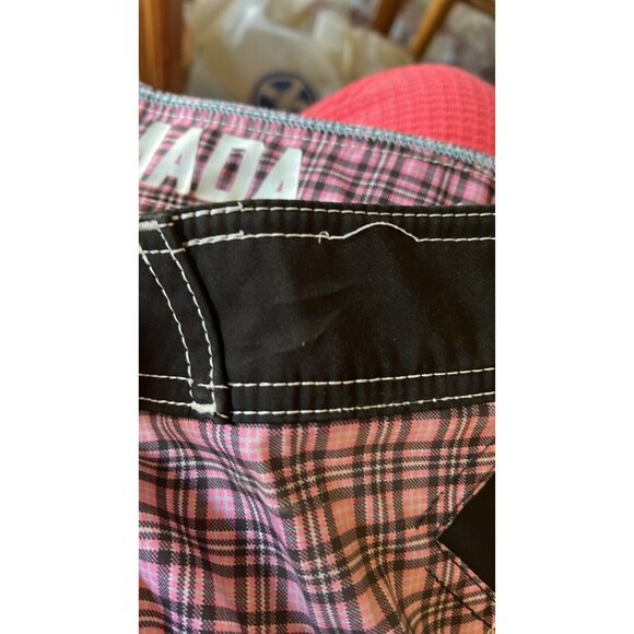 Mada Pink And Blue Board Shorts Sz 30 beachycoastal resort wear - Picture 10 of 10